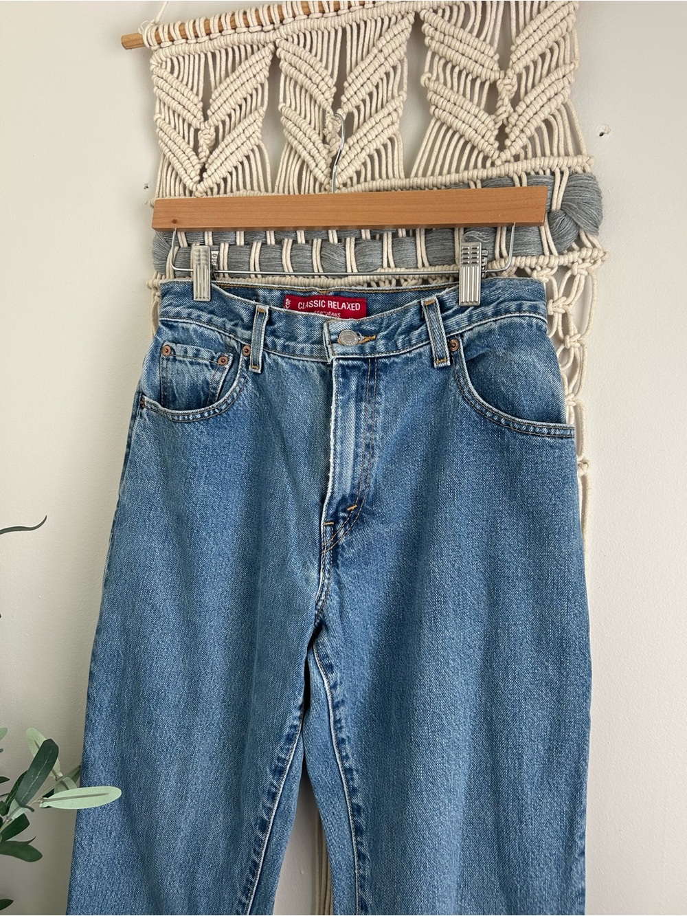Levi's 550 Jeans - Picture 3 of 8